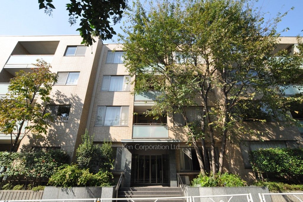 代官山17番地 B1FLAT ビーワン・フラット