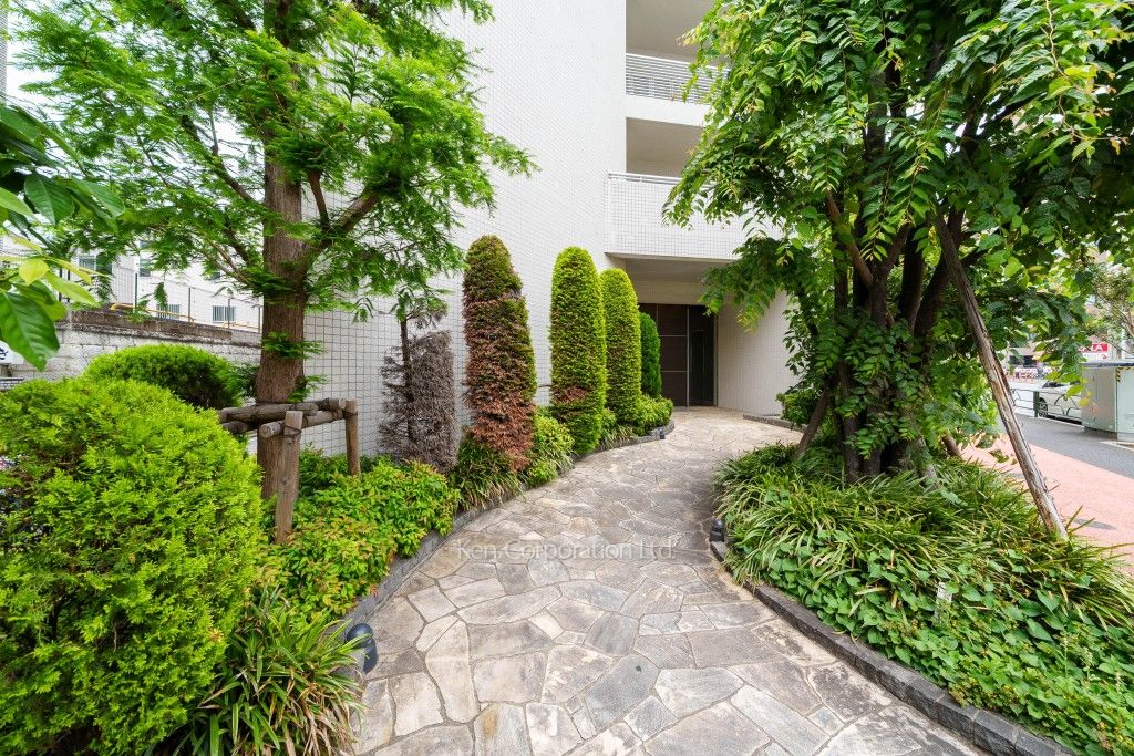 玄関まで、東京 Movie］玄関ドアXE – 谷尻 誠・吉田 愛が語る「技術が開くエントランス