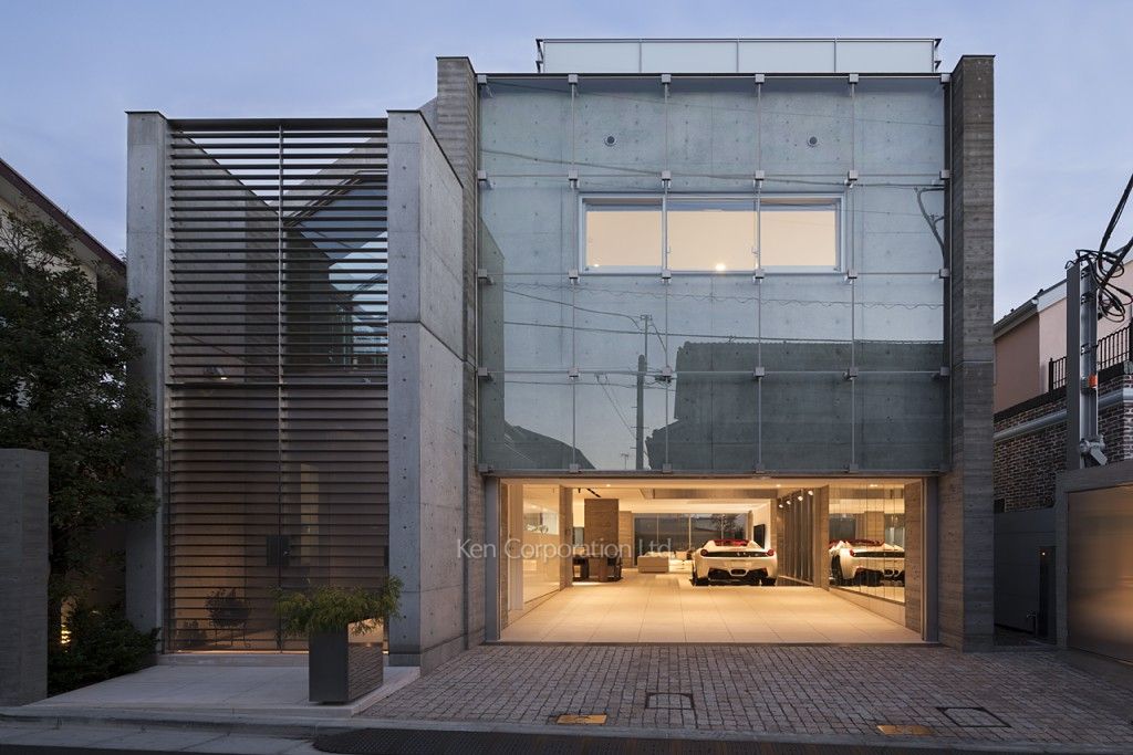 西原愛車と住まう邸宅