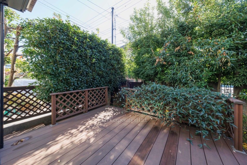 吉祥寺南町3丁目シャッターガレージ付邸宅