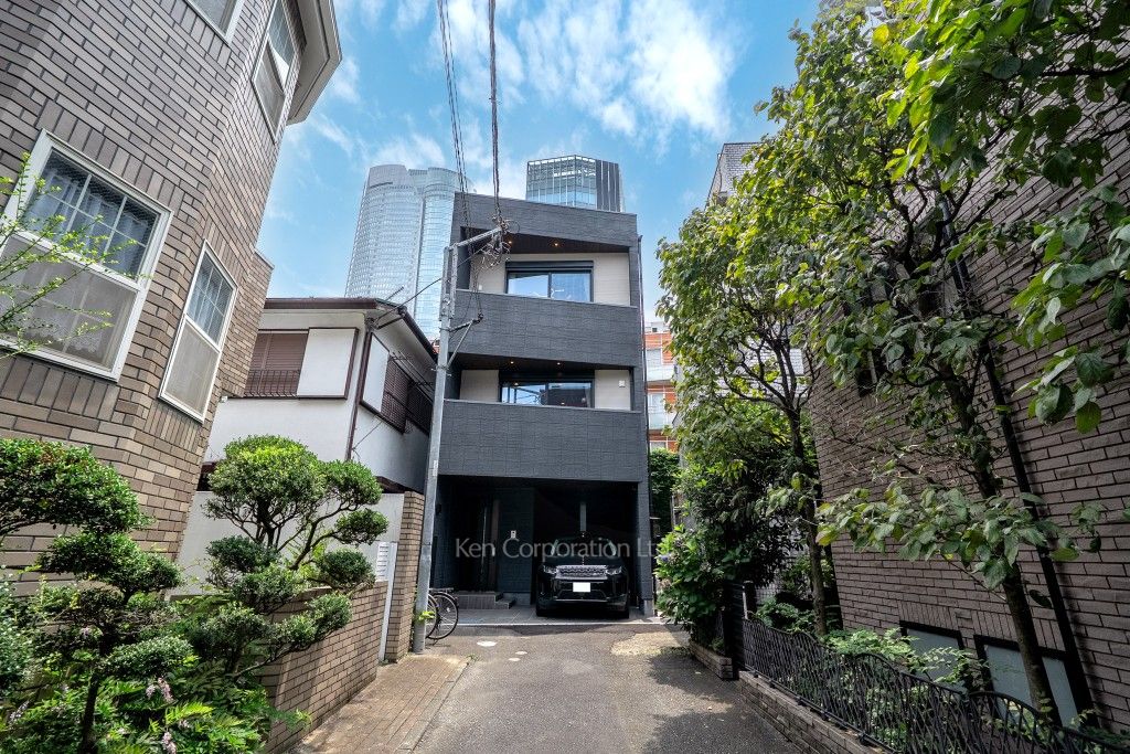 西麻布1丁目戸建て 2LDK+S+DEN