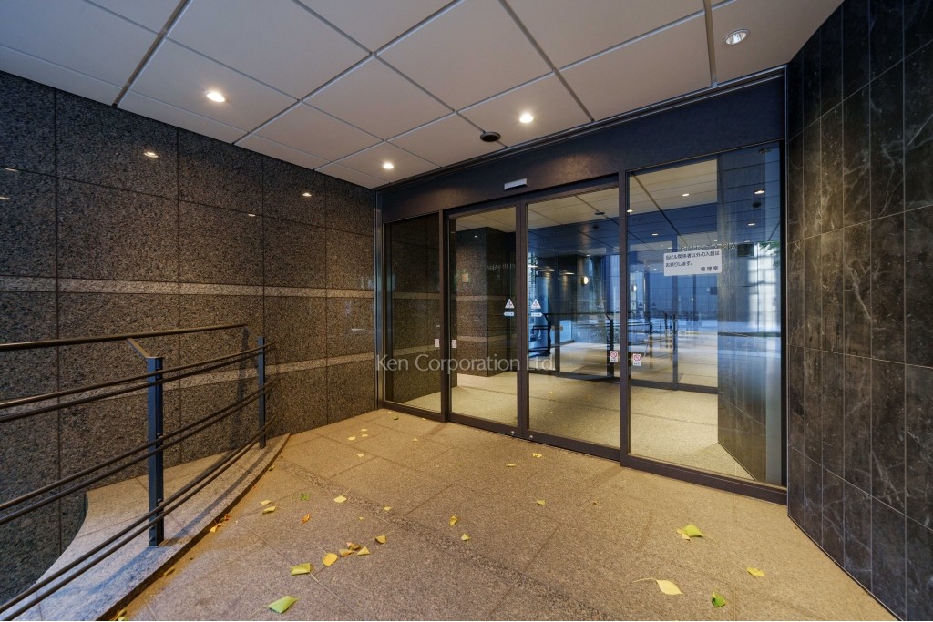 プラスタリアビル