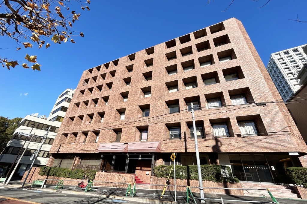 ロイヤル赤坂サルーン