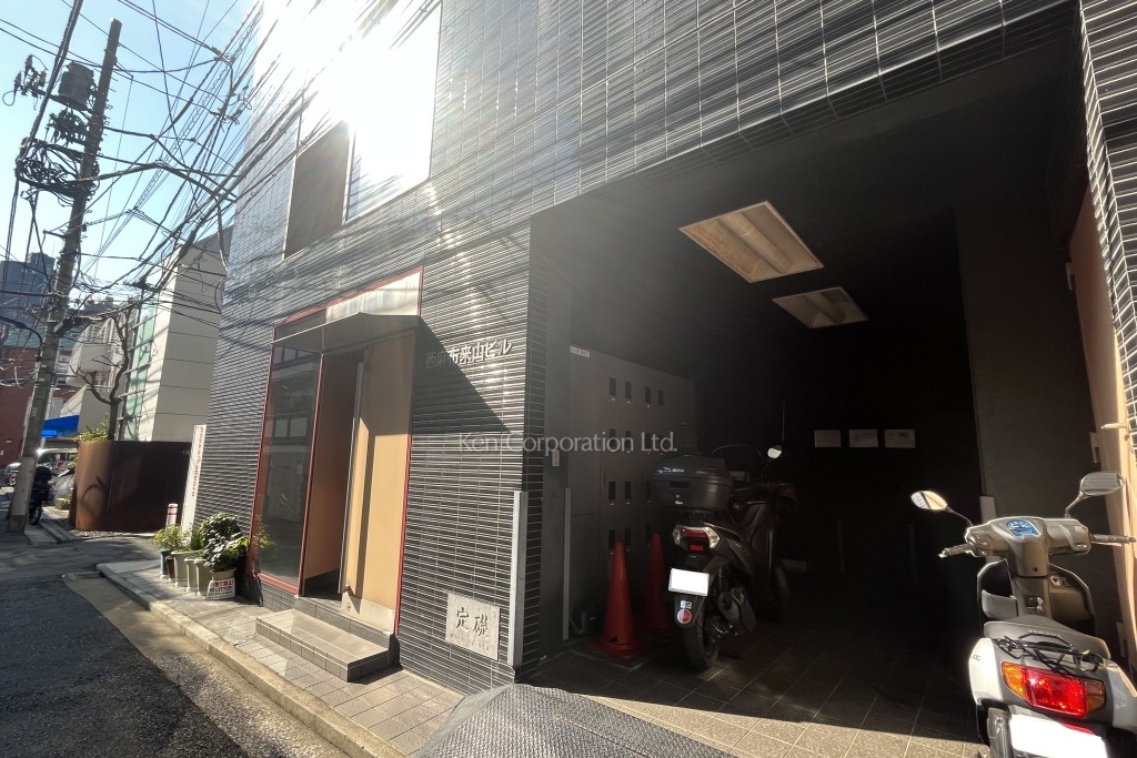 西麻布来山ビル