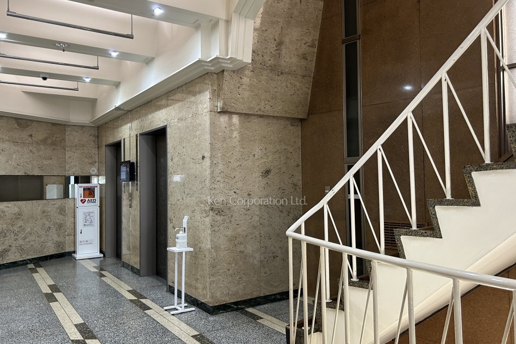 虎ノ門実業会館ビル(本館)