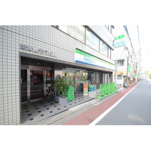 南青山モワビル