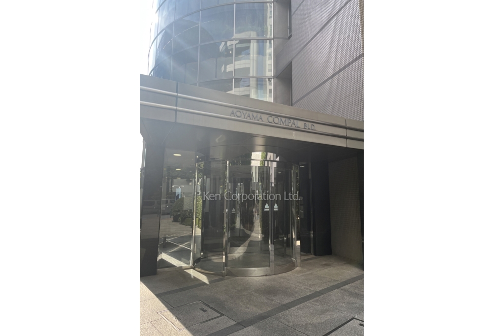 青山コンパルビル