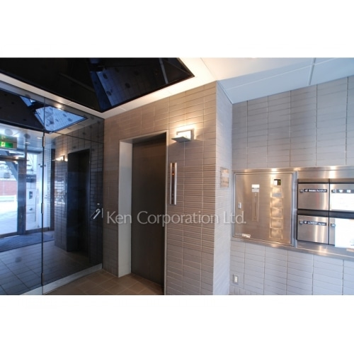 デコパージュ南青山ビル