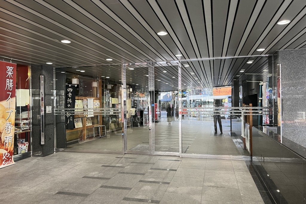 リーラヒジリザカ