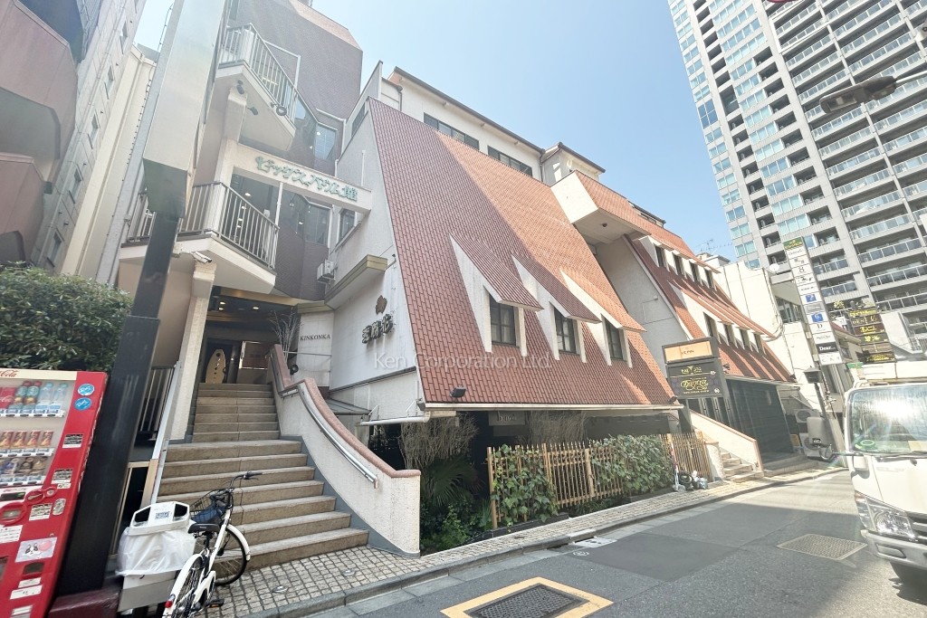 ゼックスバウム館