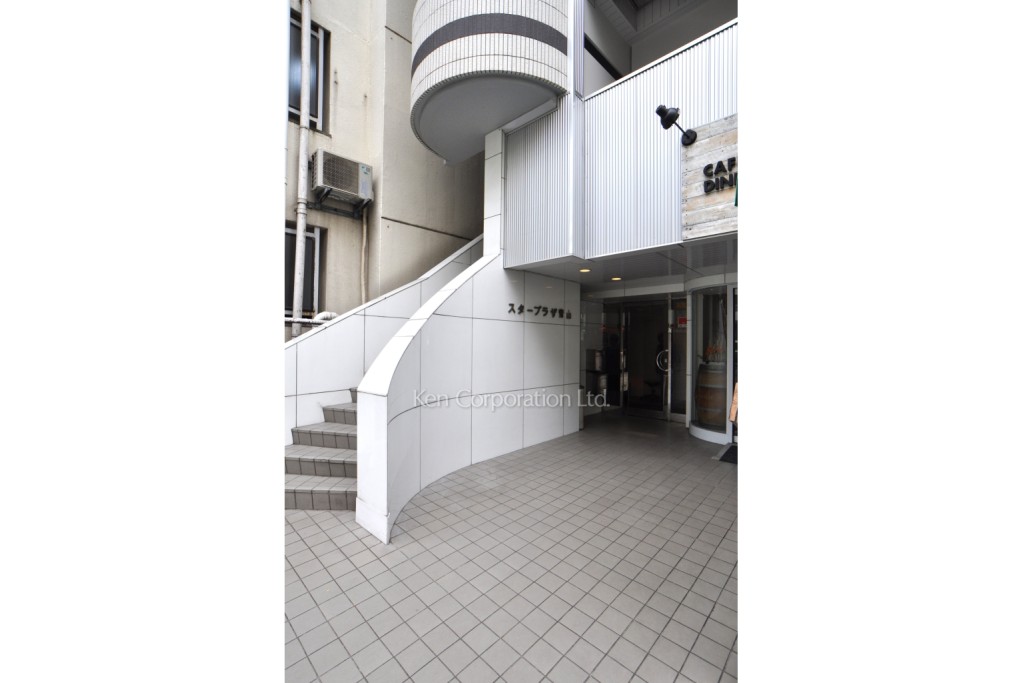 スタープラザ青山