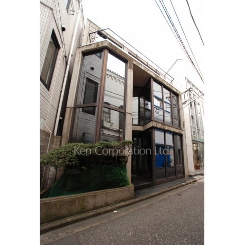 神宮前一棟貸店舗