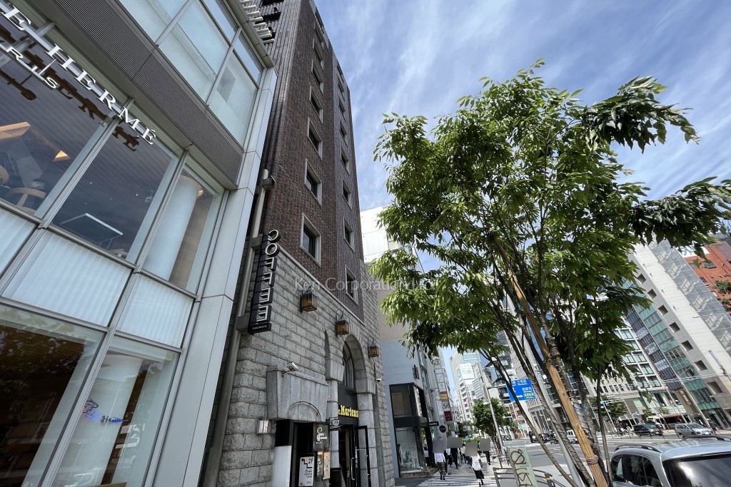 テラアシオス青山