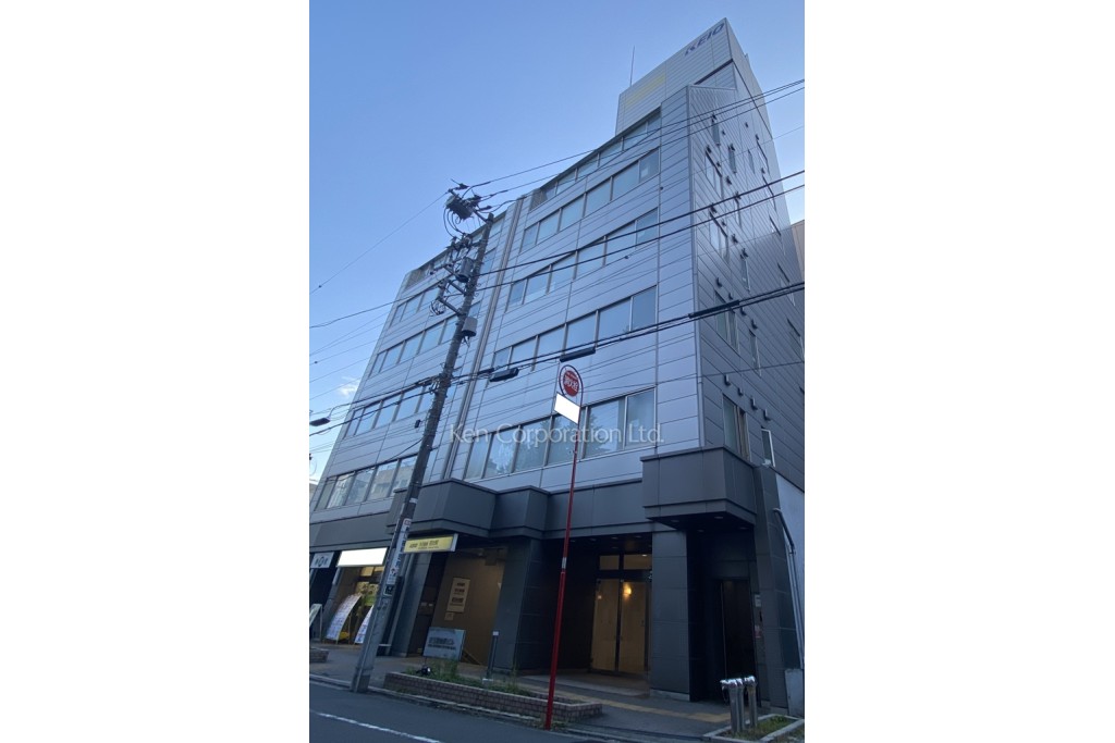 京王初台駅ビル