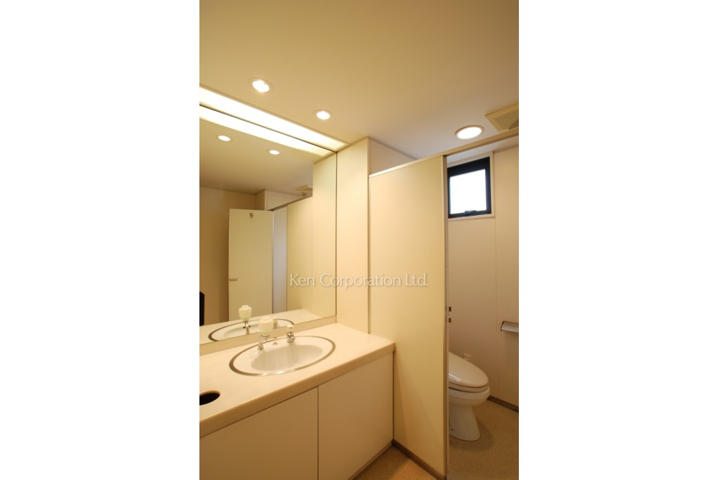 ＶＩＣＴＯＲＩＡ　ＣＥＮＴＥＲ