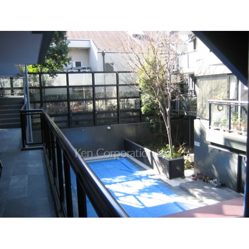 アーバンビルサカス8