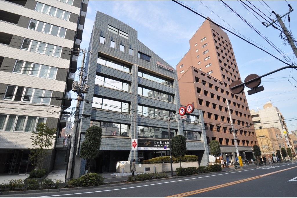 87ビルディング岩戸町