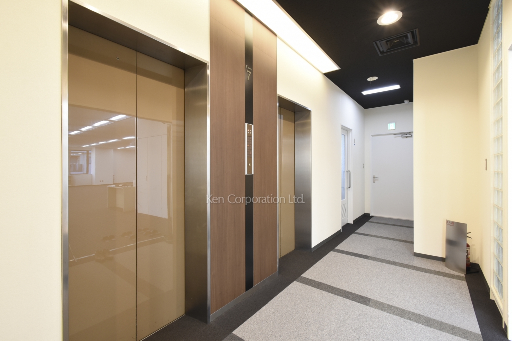 いちご新川ビル