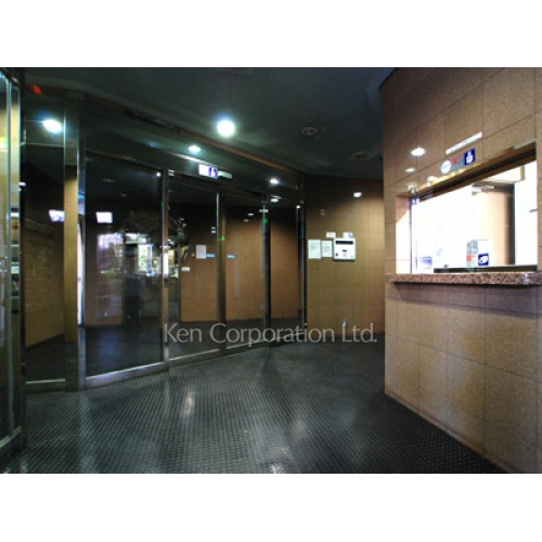 サンタワーズ A