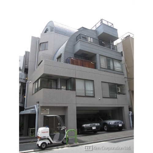 白金フィールズ