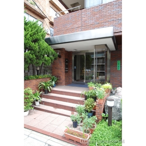 六本木足立ビル