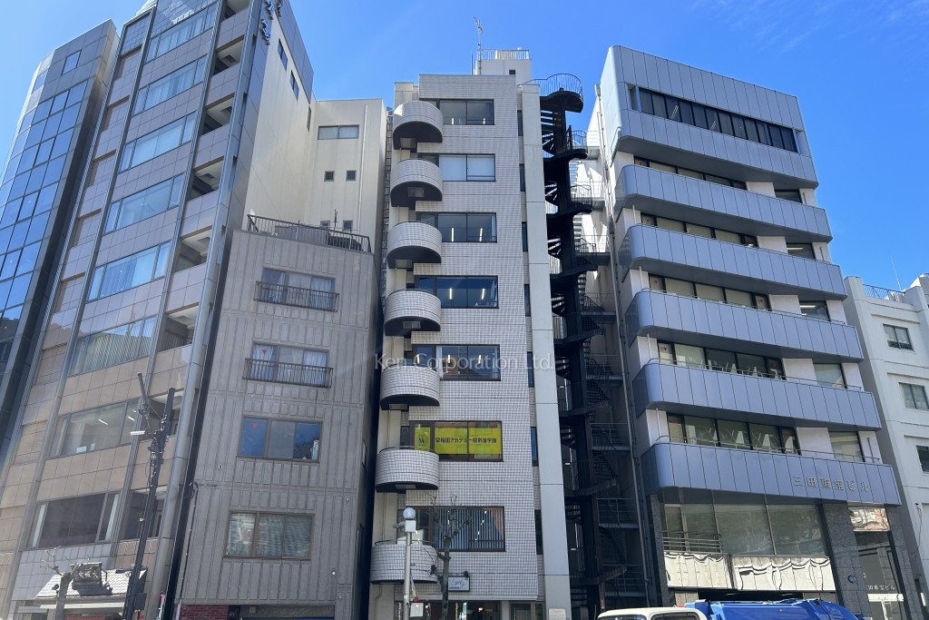 三田マルハチビル