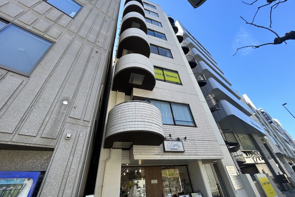 三田マルハチビル