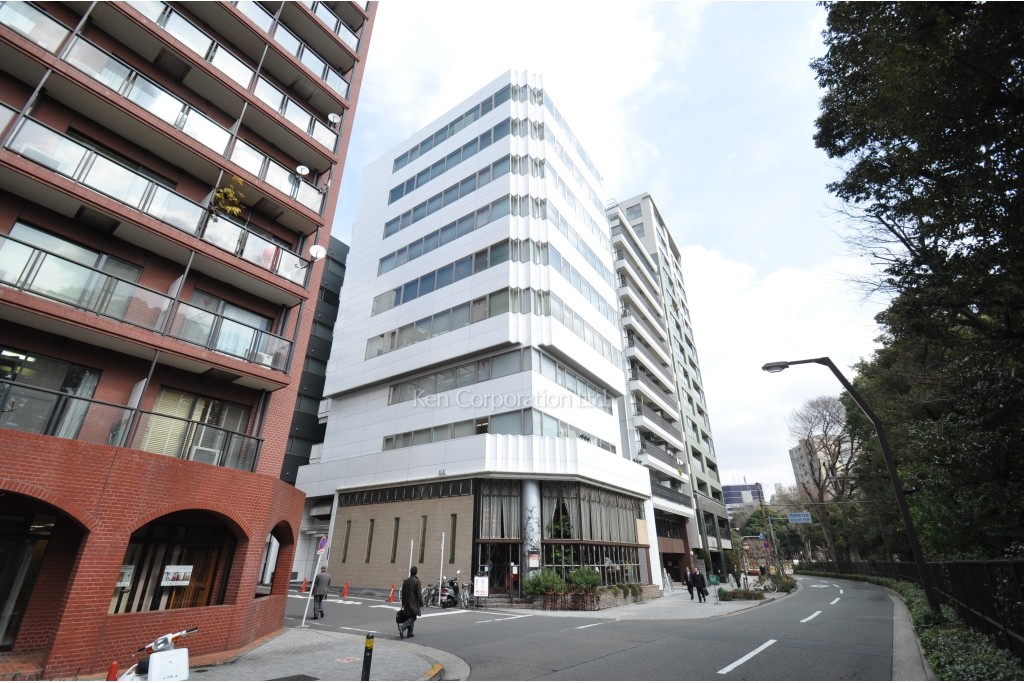 コスモ新宿御苑ビル