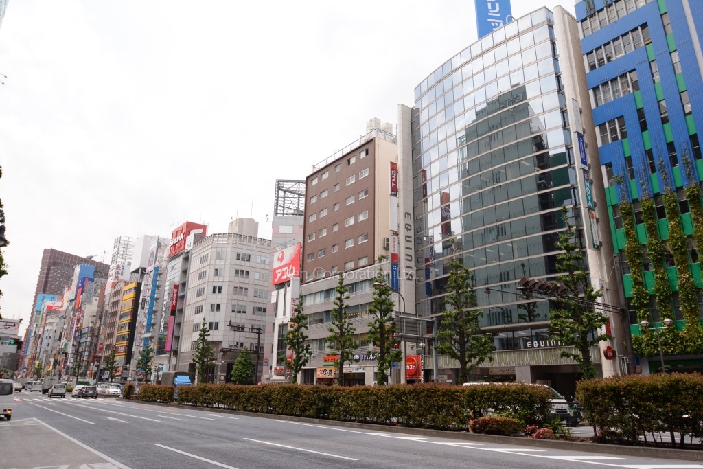 エキニア新宿ビル