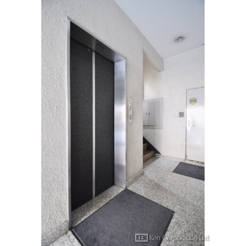 クローバー六本木ビル