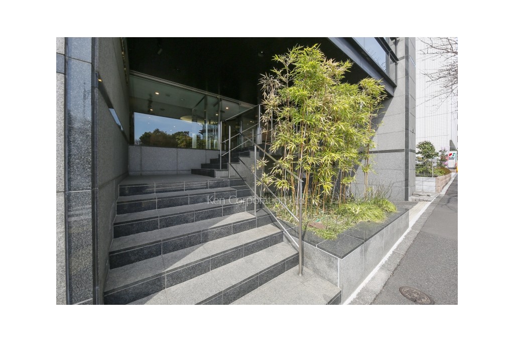 ワールド・ワイド・センター