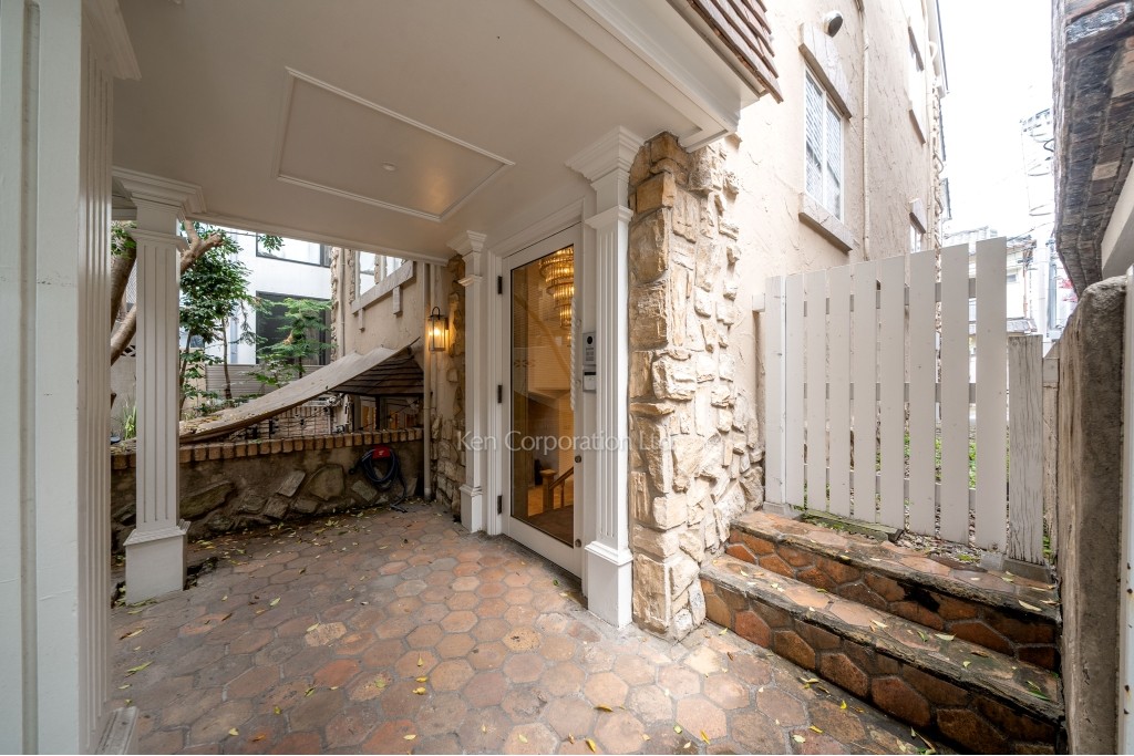 キャットハウス