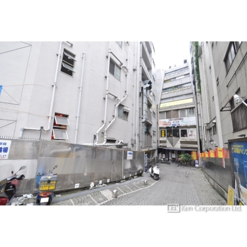 クリスタル羽山