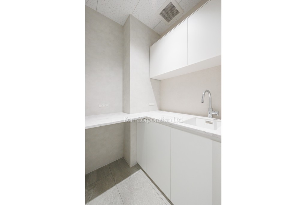 THE GATE GOTANDA EAST