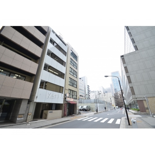 ルート西新橋ビル