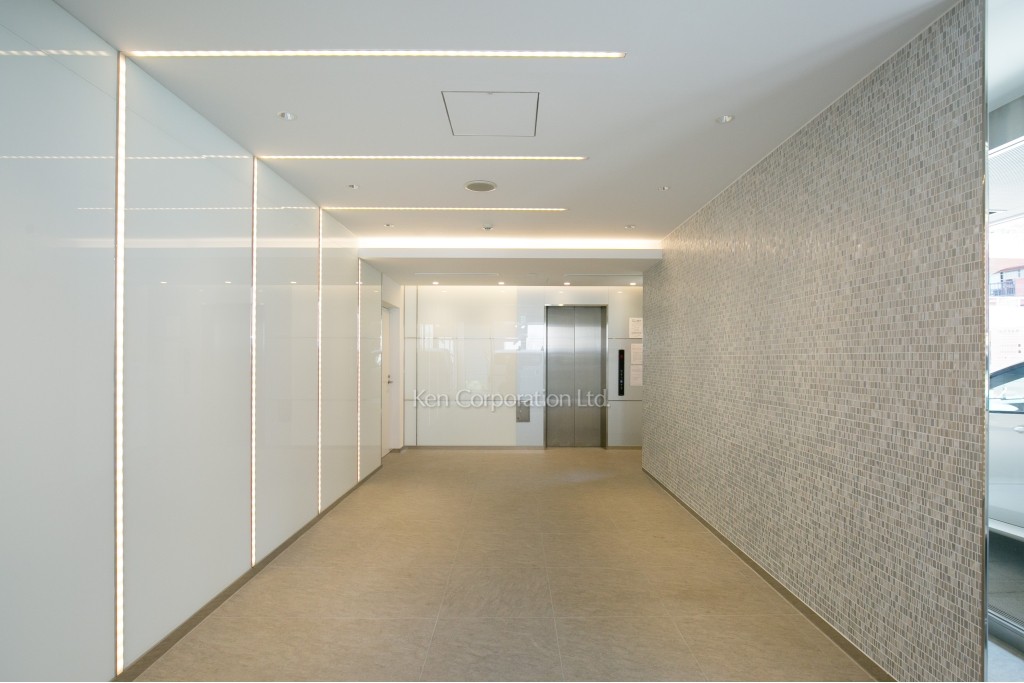 ピーズ南青山ビルディング