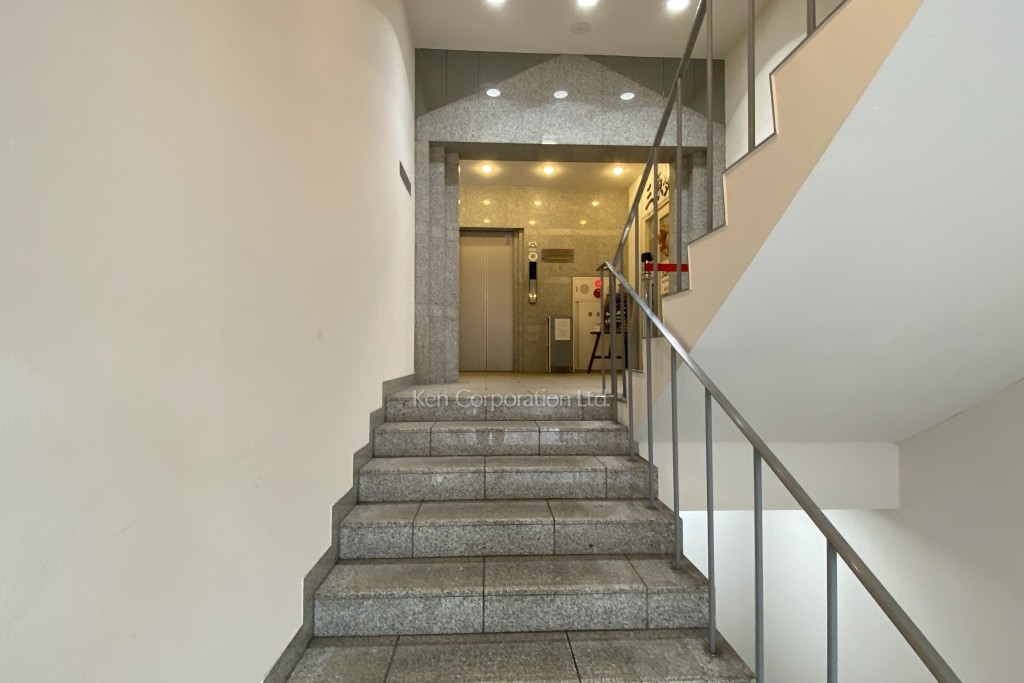 TOKYU REIT 表参道スクエア