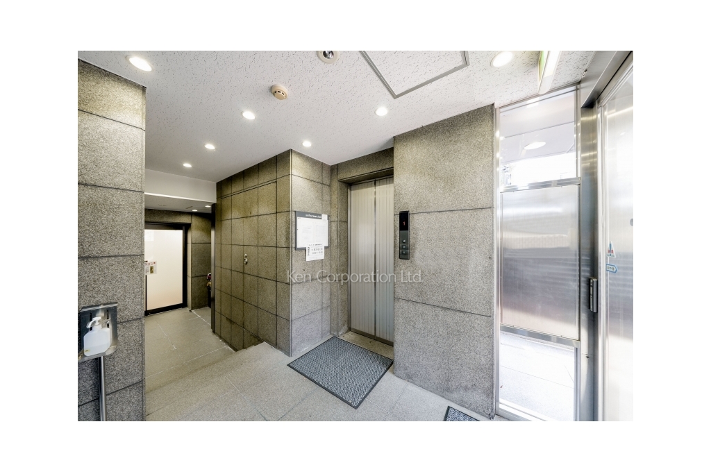 代々木上原ウエストビル