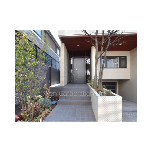 諏訪山マンション