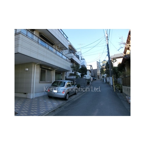 大岡山１丁目テラスハウス