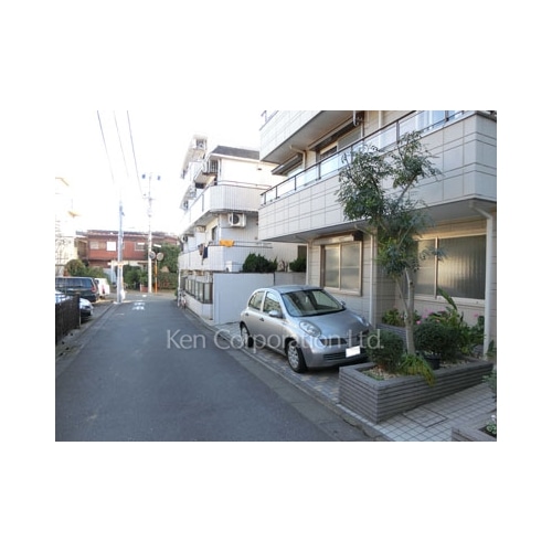 大岡山１丁目テラスハウス