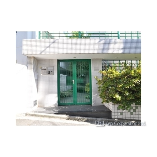 ＭＩＮＡ　ＨＯＵＳＥ