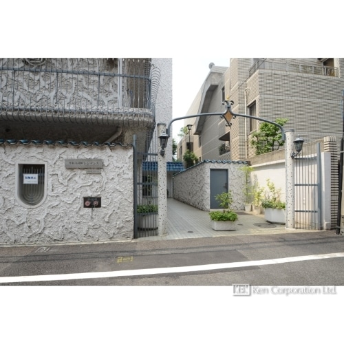 秀和高樹町レジデンス