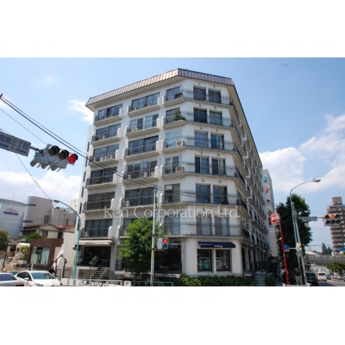 秀和外苑レジデンス