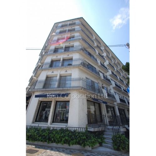 秀和外苑レジデンス