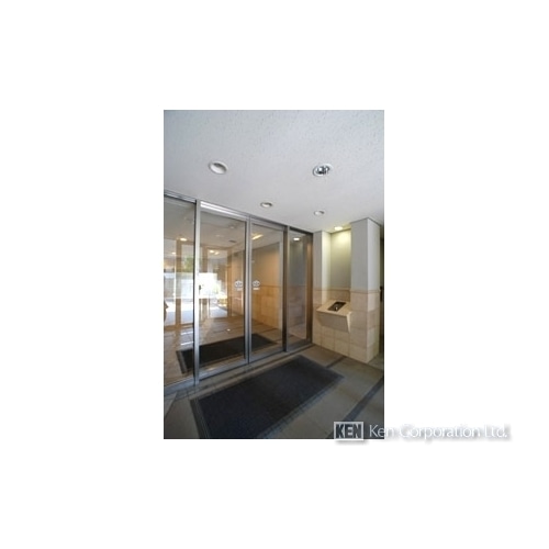 サヴァリン市ヶ谷