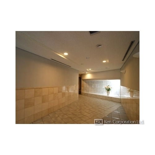 サヴァリン市ヶ谷