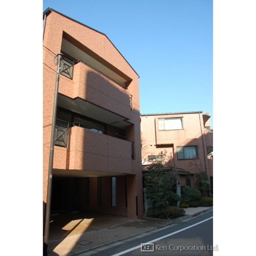 ＴＨＥ　ＩＫＥＳ’（ジ・アイクス）