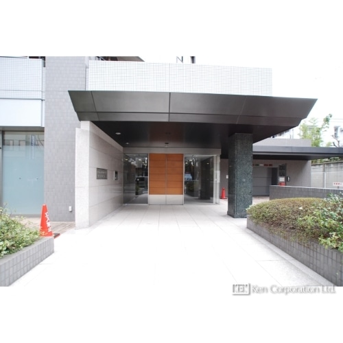 西麻布フォレストプラザ