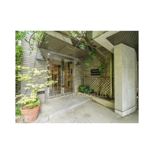 元麻布レジデンシャルフラッツ